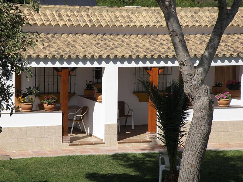 Hostal Las Acacias Los Canos De Meca Luaran gambar